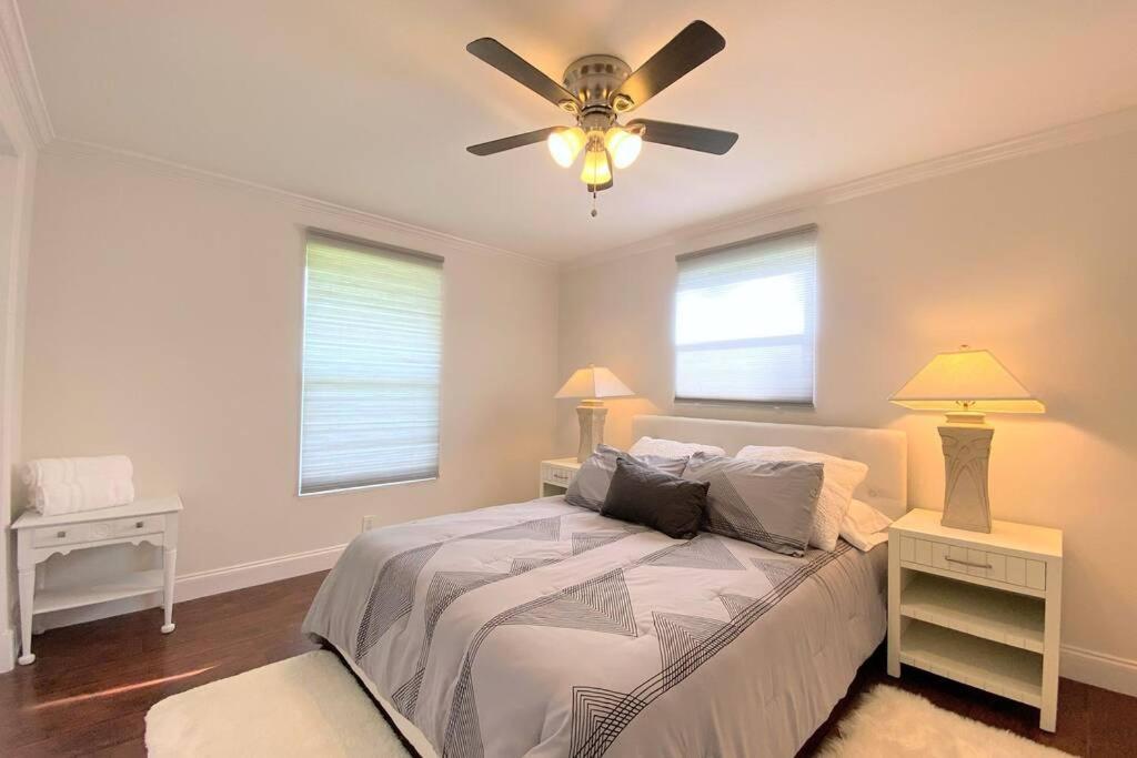Cheerfull 4/Bed/ 3 Bath / Pool / Best Location Нейплс Экстерьер фото