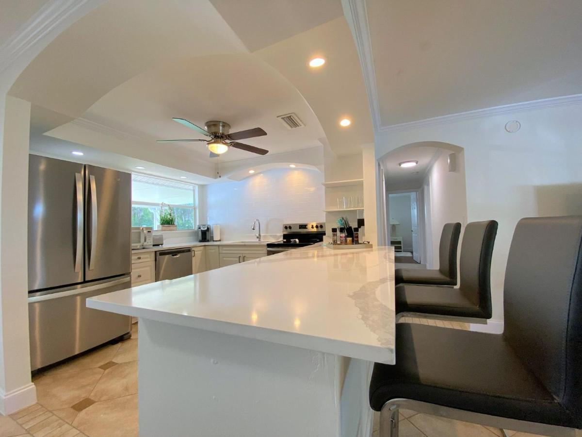 Cheerfull 4/Bed/ 3 Bath / Pool / Best Location Нейплс Экстерьер фото